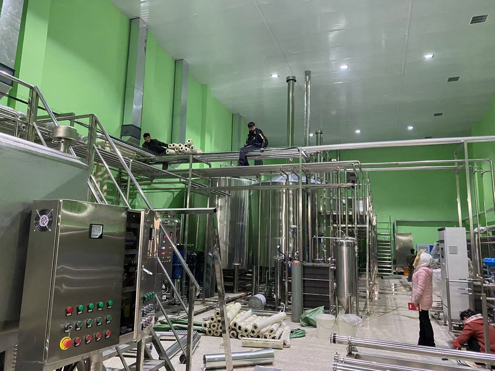 秀洲精酿啤酒设备厂—精酿啤酒设备制造：传承工艺与创新科技的交融